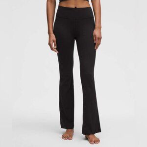 Lululemon Groove High-Rise Nulu Flared Pant *Short Black